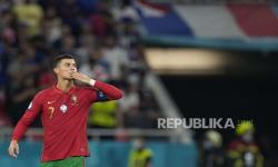 Cristiano Ronaldo dari Portugal merayakan setelah mencetak gol kedua timnya selama pertandingan sepak bola babak penyisihan grup F UEFA EURO 2020 grup F UEFA EURO 2020 antara Portugal dan Prancis di Budapest, Hongaria, 24 Juni 2021.