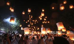 Pelepasan Lampion Semarakkan Perayaan Waisak di Candi Borobudur