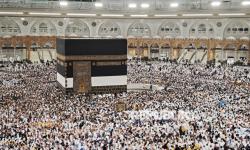 Jumat Terakhir Jelang Wukuf di Arafah, Jamaah Haji Ikuti Imbauan Shalat di Hotel