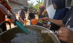 BPBD Cilacap Mulai Salurkan Bantuan Air Bersih ke Desa Bojong