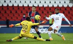 In Picture: Di Maria Terancam Hukuman Berat karena Ludahi Bek Marseille 