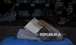 Begini Respons Warga Usai Perpustakaan Jakarta Dibuka Sampai Malam Hari