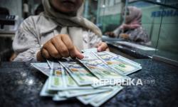The Fed Dikabarkan Turunkan Suku Bunga, Rupiah Menguat