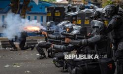 Gas Air Mata Bikin Demonstran Tuntut Bupati Pati Mundur Kocar-Kacir