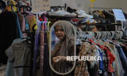 In Picture: Berburu Fesyen Preloved di Garage Sale Pos Bloc 