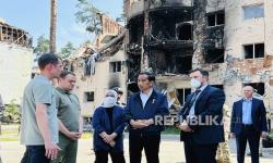 In Picture: Presiden Joko Widodo Tiba di Lokasi Serangan Rusia di Kota Irpin, Ukraina