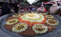 In Picture: Festival Rujak Uleg Peringati Hari ke-729 Jadi Kota Surabaya