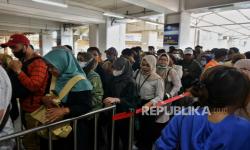 Penumpukan Penumpang KRL di Stasiun Manggarai Sudah Terurai Imbas Tarif Rp 1