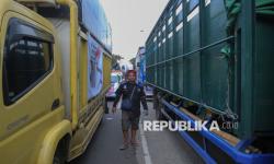 Asosiasi Pengemudi Logistik Instruksikan Anggota Kibarkan Bendera Merah Putih, Bukan One Piece