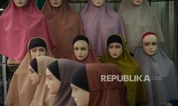 Ciput Hijab <em>Bikin</em> Pusing Kepala? Muslimah Sini Kumpul, Ini Solusinya