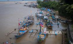 Pasokan BBM Subsidi Bagi Nelayan di Teluk Labuan Banten Terpenuhi
