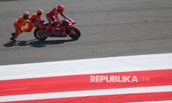 Terungkap Marquez Alami Patah Tulang Bahu Kanan Usai Terjatuh di Lap Pertama MotoGP Indonesia