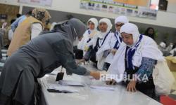 PPIH: Jamaah Haji Perempuan Boleh Pakai Masker Saat Ihram dalam Kondisi Tertentu