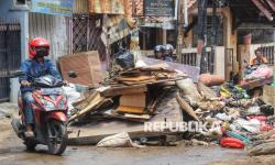 Pemprov DKI Jakarta Kaji Pindahkan Warga Bantaran Sungai Rawan Banjir ke Rusun