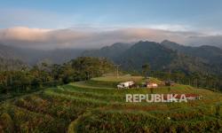 Seorang Perempuan Tewas Akibat Terpeleset ke Jurang Saat Daki Gunung Muria