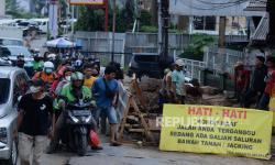 In Picture:  Kemacetan Akibat Proyek Gorong-gorong di Jakarta