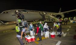 Embarkasi Banjarmasin Berangkatkan 320 Calon Jamaah Haji Kloter 07