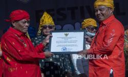 In Picture: Kain Tenun Donggala Menjadi Warisan Budaya Tak Benda 