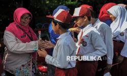 Mendikdasmen: Tunjangan Guru Ditransfer Langsung ke Rekening, tak Lagi Lewat Pemda