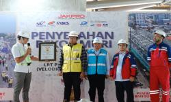 Raih Rekor MURI, Waskita Karya Ungkap Progres LRT Jakarta Fase 1B Hampir 35 Persen