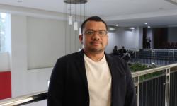Lukmanul Hakim Nugraha, alumnus Program Studi (Prodi) Sistem Informasi Akuntansi (SIA) UBSI (Universitas Bina Sarana Informatika) kampus Ciputat, melesat menembus ketatnya persaingan industri hingga menjabat sebagai Chief Financial Officer (CFO) sekaligus Direktur di PT Sagung Seto.