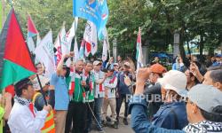 Buruh dan Ojol Geruduk Kedubes AS: Suara Kemanusiaan untuk Gaza dari Jalanan Jakarta