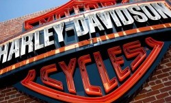 Harley-Davidson Setop Produksi Sepeda Motor dan Pengiriman Selama Dua Minggu