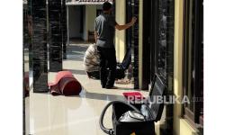 Bersihkan Masjid, Direktur Starlite: Agar Muslim Nyaman Beribadah