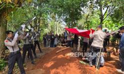 Dimakamkan Dengan Upacara Kedinasan, Selamat Jalan Ibu Kasat Binmas Polres Indramayu