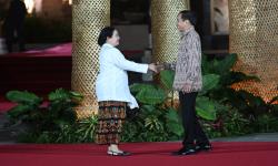 Sanjungan Netizen untuk Sikap Puan Saat Bertemu Jokowi