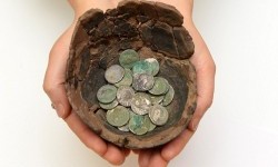 Arkeolog Temukan 44 Koin Emas Bizantium Tersembunyi Selama Penaklukan Muslim