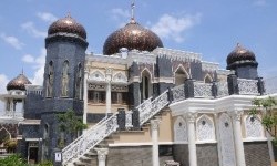 Masjid Harakatul Jannah Adopsi Ragam Budaya Islam