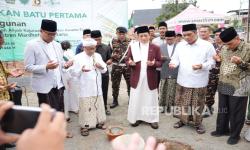 In Picture: Menag Nasaruddin Umar Hadiri Peringatan Isra Miraj di Ponpes Mardhotillah Jakarta