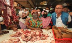 Pantau Bapok di Aceh, Zulhas: Daging Sapi Agak Mahal, Ayam Terlalu Rendah