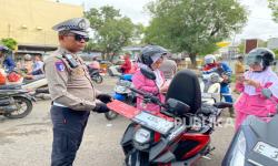 Gelar Razia, Polisi Temukan Motor Dinas Plat Merah Diganti 