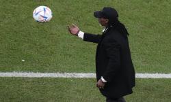 Pelatih Kamerun Sedih Timnya Angkat Koper Lebih Cepat dari Qatar