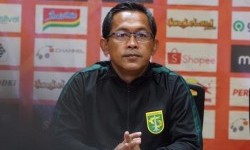 Persebaya Surabaya Latihan Taktik dan Konsentrasi Hadapi PSS Sleman