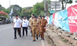 Proyek Pelebaran Radius Tikung Bunderan Jati Kota Cimahi Memakan Biaya Rp 2 Miliar Lebih
