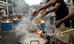 10 Juta Batang Rokok Ilegal Senilai Rp14,04 Miliar Dimusnahkan dengan Cara Dibakar