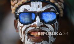 Pementasan Tari Tradisional Papua di Pertandingan PON Baseba