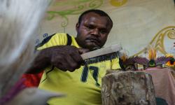 Pengrajin Cenderamata Suvenir PON XX Papua