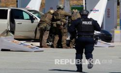 Polisi Kanada Bunuh Dua Orang Bersenjata Dalam Baku Tembak di Bank