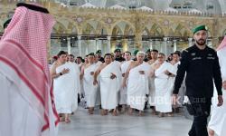 Presiden Prabowo Sempatkan Umroh Sebelum Bertemu Pangeran MBS di Jeddah