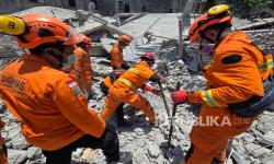 Tim SAR Temukan Dua Bagian Tubuh di Tengah Reruntuhan Pondok Pesantren Al Khoziny