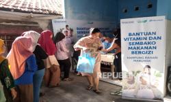 PT Pelindo Salurkan Bantuan Sembako dan Vitamin untuk Warga Marunda
