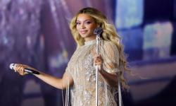 Beyonce Gandeng Putrinya Blue Ivy Tampil di <em>Halftime</em> NFL