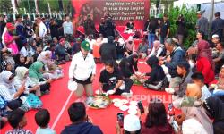Gelar 'Kembul Bujana' di Titik Nol, Masyarakat Yogyakarta Sampaikan Pesan Persatuan dan Perdamaian