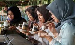 BPS: Penggunaan Bahasa Daerah Aceh Mulai Ditinggalkan Generasi Muda