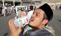 Kenali Tanda-Tanda <em>Heat Stroke</em> pada Jamaah Haji