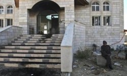 Israel Serang 15 Masjid di Tepi Barat